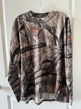 Mossy Oak Camo shirt